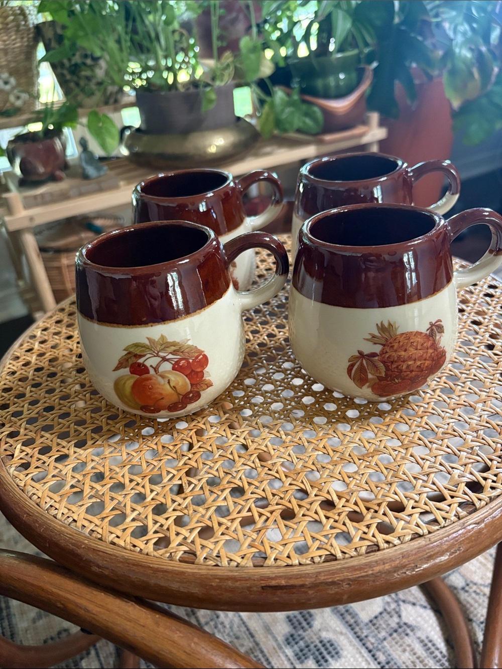 Set of 4 Vintage McCoy mugs.